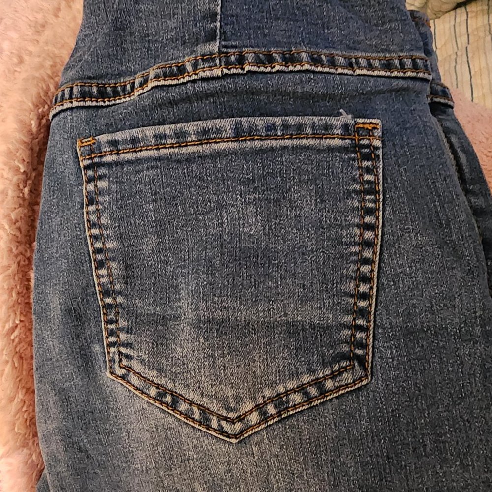 Jeans - Picture 2 of 3